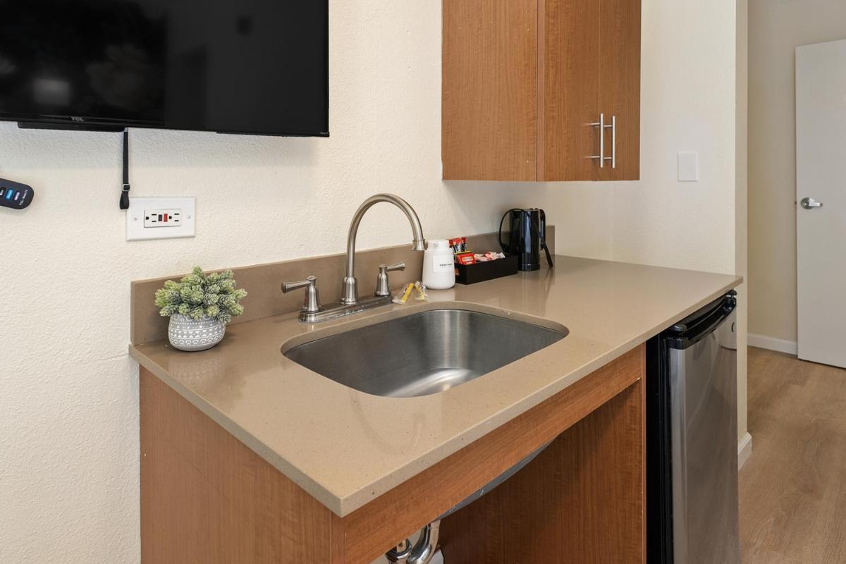 Little Italy - Limited Service Aparthotel 2*
