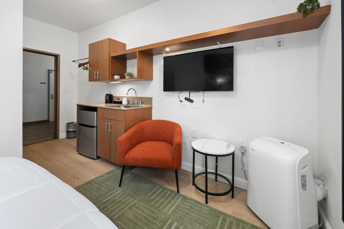 Little Italy - Limited Service 2* San Diego